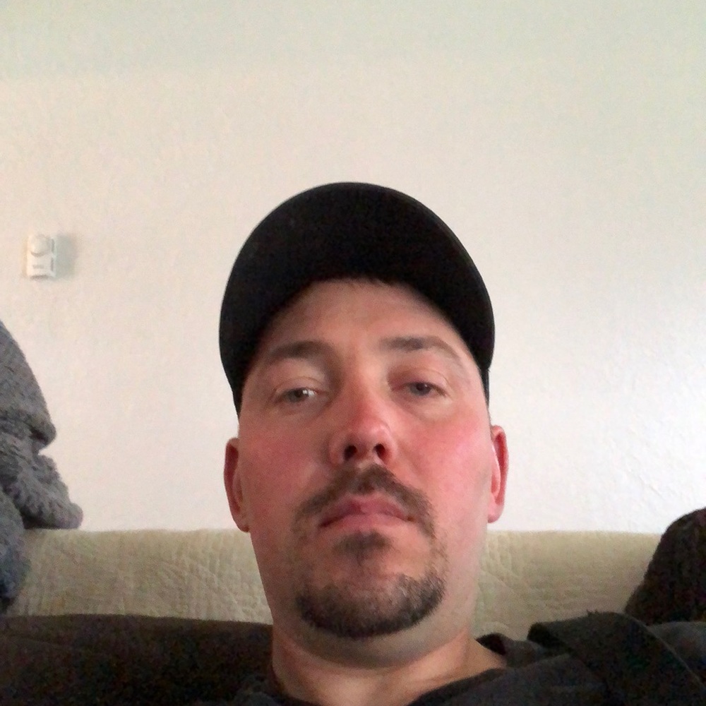 Meet your Posher, Dustin